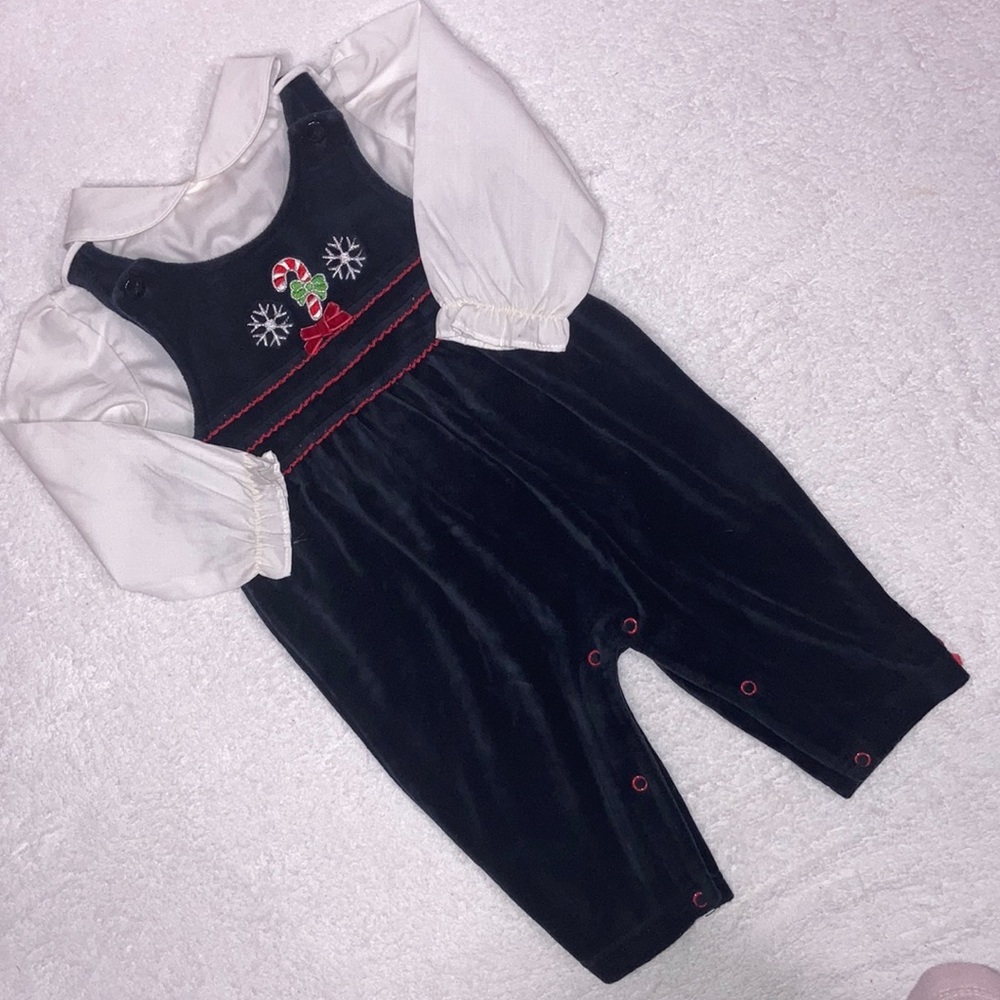 First moments layette christmad velour overalls 3/6m